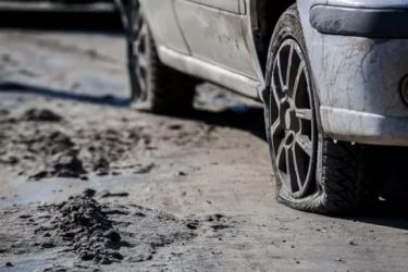 Пробил колесо в яме что делать?